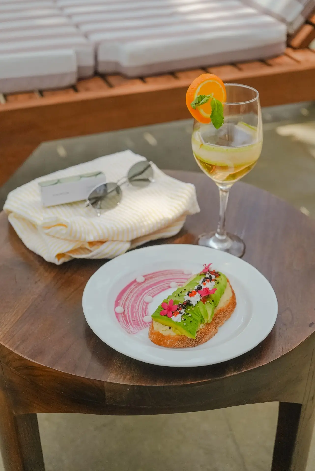 Earth Dining - Luxury hotel in Goa